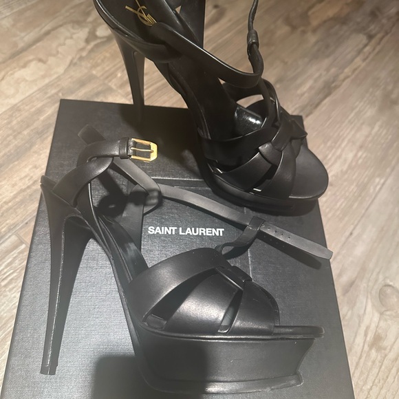 Saint Laurent Black Platform Heels - Picture 1 of 5